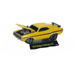 M2 Machines Ground Pounders 1970 Dodge Challenger R/T Yellow 1:64 Toy Car 2010